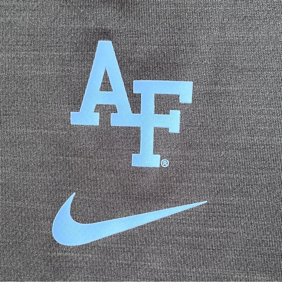 Nike Dri Fit Air Force Lightweight Hooded Jacket NWOT - Picture 3 of 8